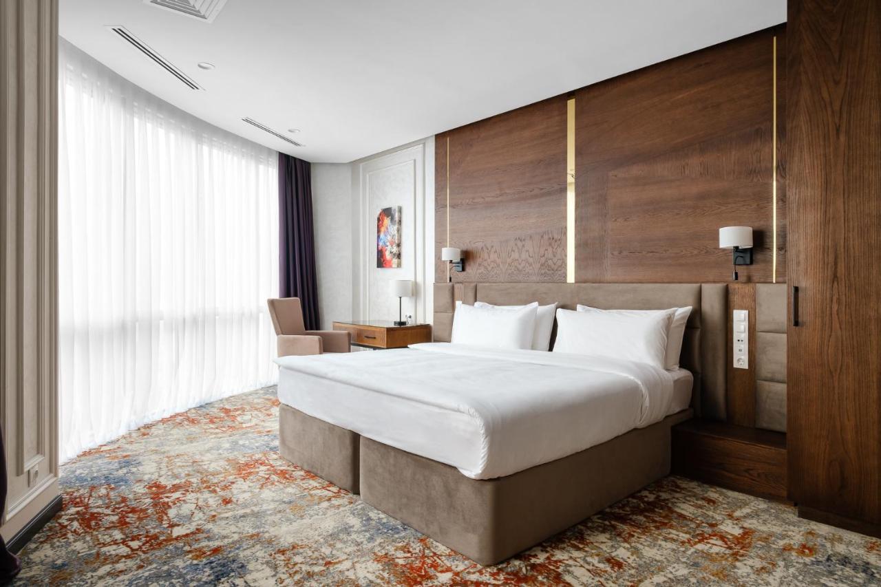Grand Mildom Hotel الماتي المظهر الخارجي الصورة